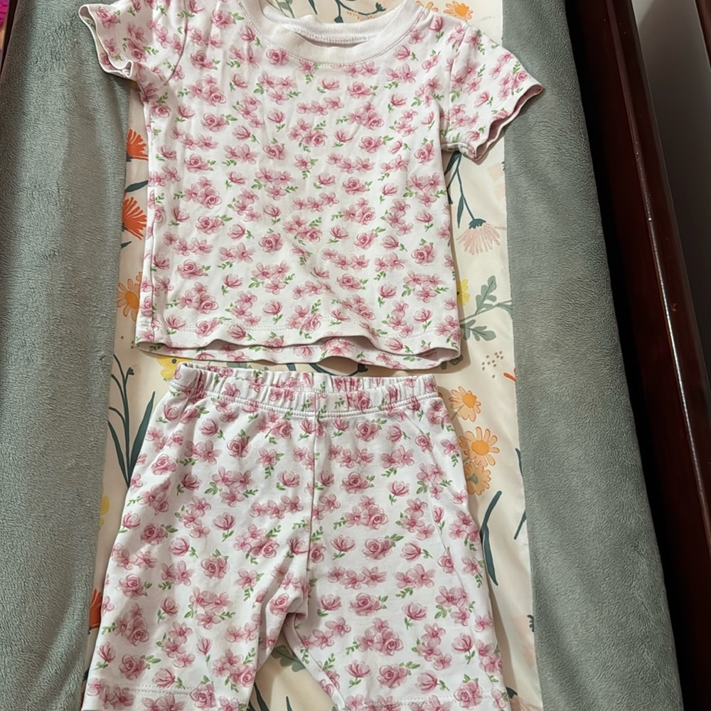 Kissy Kissy Floral Pjs